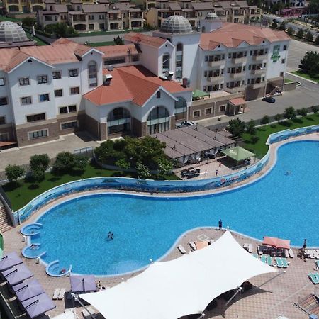 Holiday Inn - Aktau - Seaside, an IHG Hotel Bagian luar foto