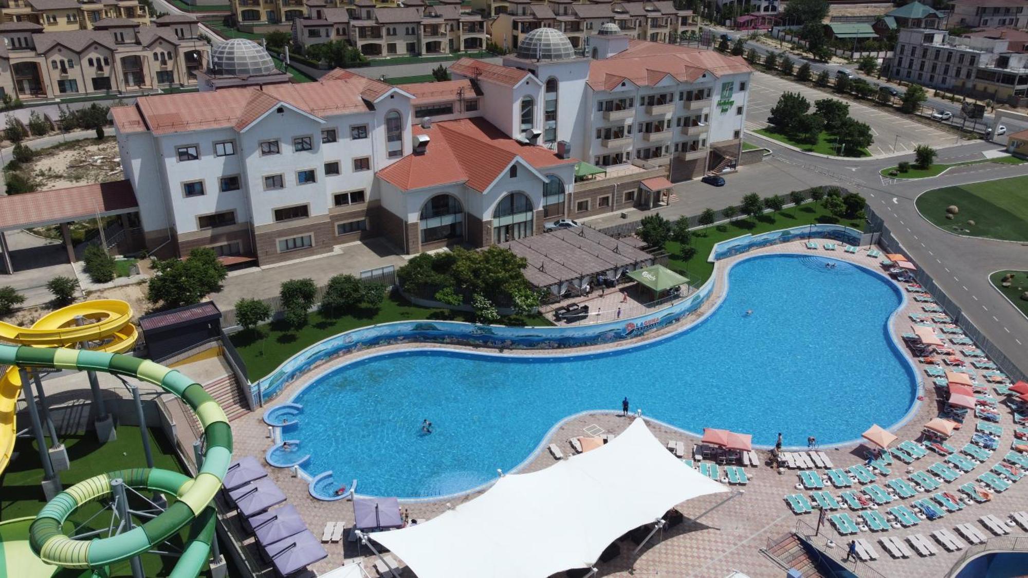 Holiday Inn - Aktau - Seaside, an IHG Hotel Bagian luar foto