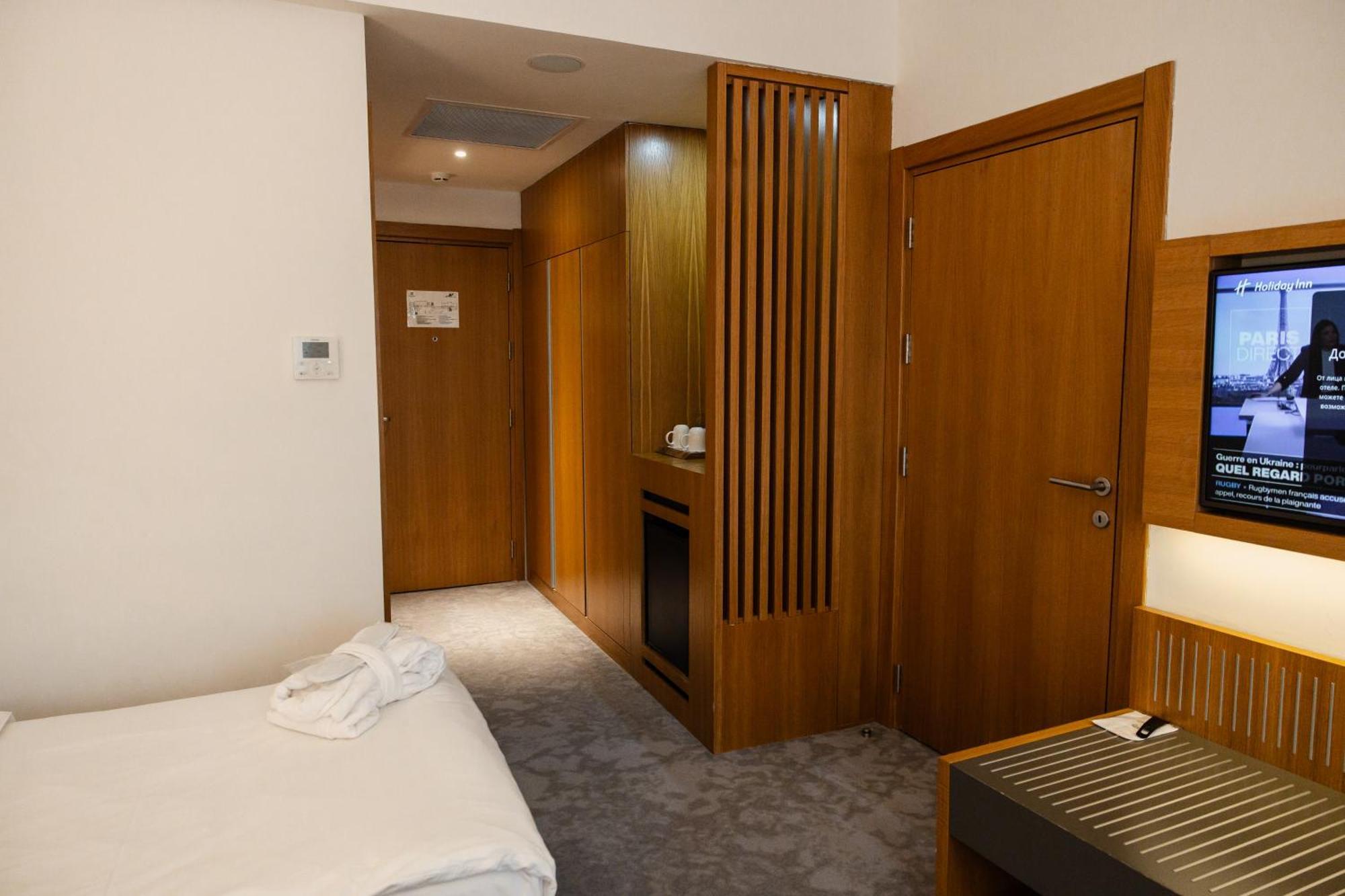 Holiday Inn - Aktau - Seaside, an IHG Hotel Bagian luar foto
